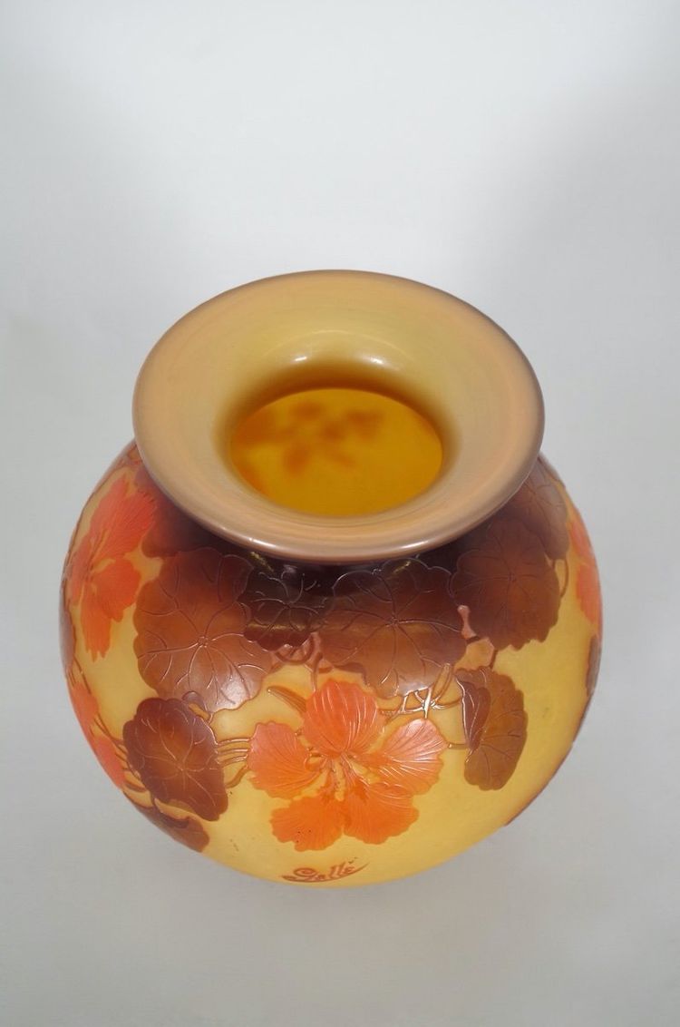 Émile Gallé, Vaso con capucine, 1900 circa