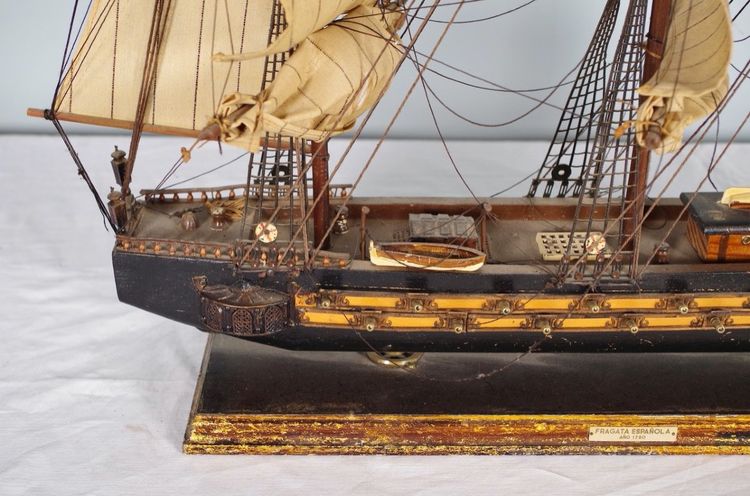 Maquette de frégate espagnole du XVIIIe siècle – vers 1970