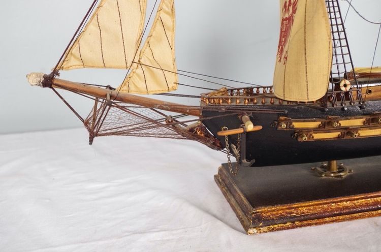 Maquette de frégate espagnole du XVIIIe siècle – vers 1970