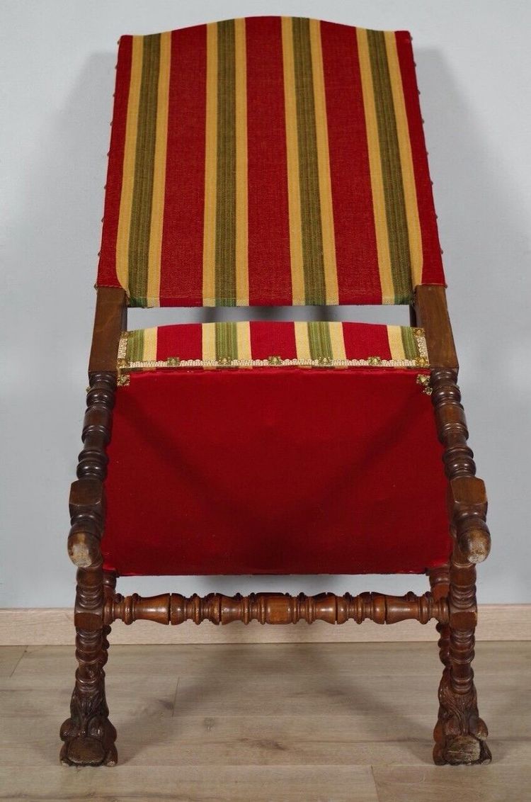 Ein Paar Sessel im Louis-XIV-Stil aus geschnitztem Nussbaumholz, um 1900