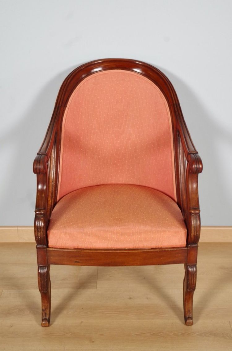 Paire de fauteuils Restauration en acajou à dossiers gondole – vers 1815