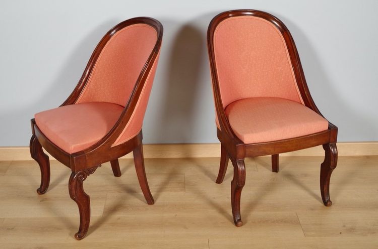 Paire de chaises Restauration en acajou à dossiers gondole – vers 1815