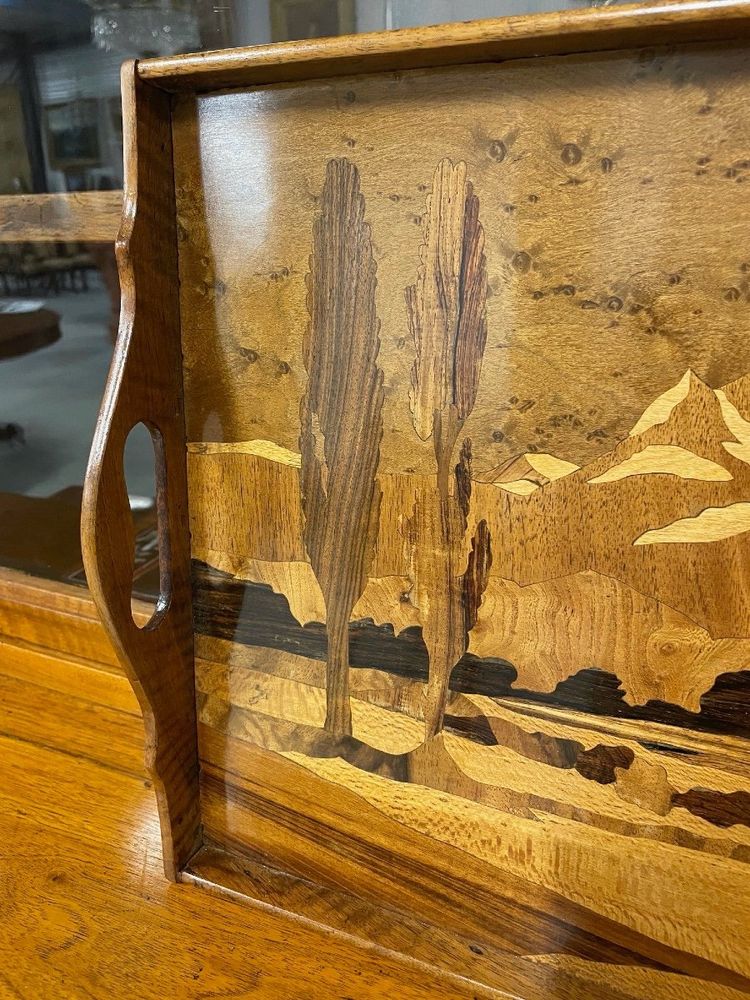 Vassoio intarsiato in stile Art Nouveau in legno pregiato, 1900 circa