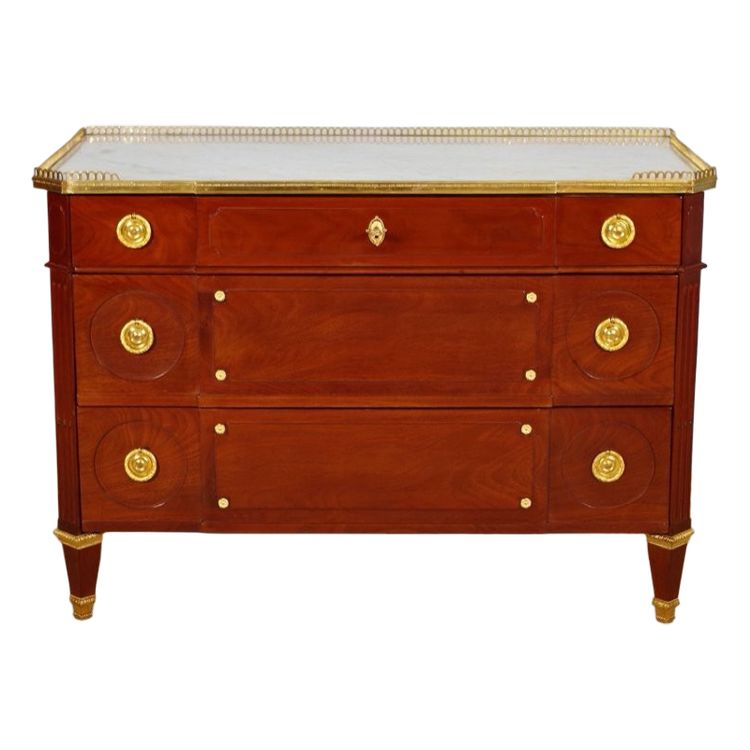 Commode Louis XVI en acajou et bronze doré, fin XVIIIe siècle
