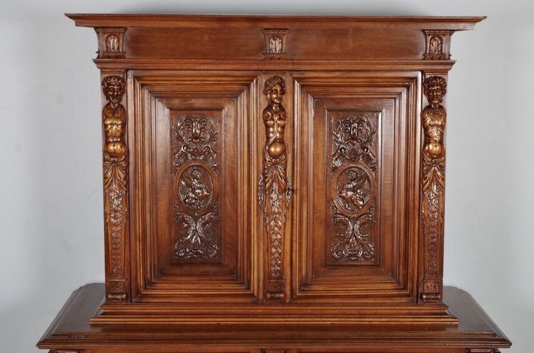 Zweiteiliges Sideboard im Renaissancestil aus geschnitztem Nussbaumholz, um 1880