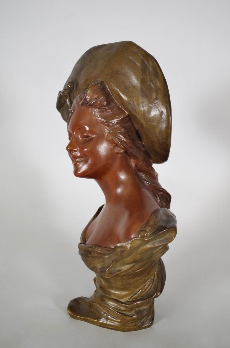 Georges VAN DER STRAETEN: Giovane donna con cappello - Bronzo