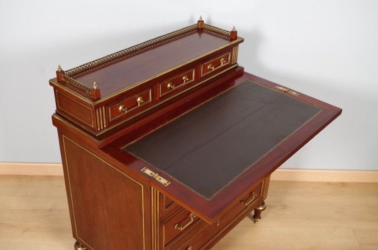 Commode-bureau Louis XVI en acajou et bronze doré – vers 1900