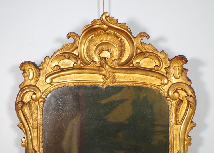 Specchio in stile Luigi XV in legno dorato a foglia, 1880 circa