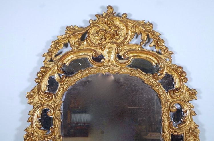 Large Regency-style mirror with gilt-wood frames and a mercury-coated mirror surface, circa 1880