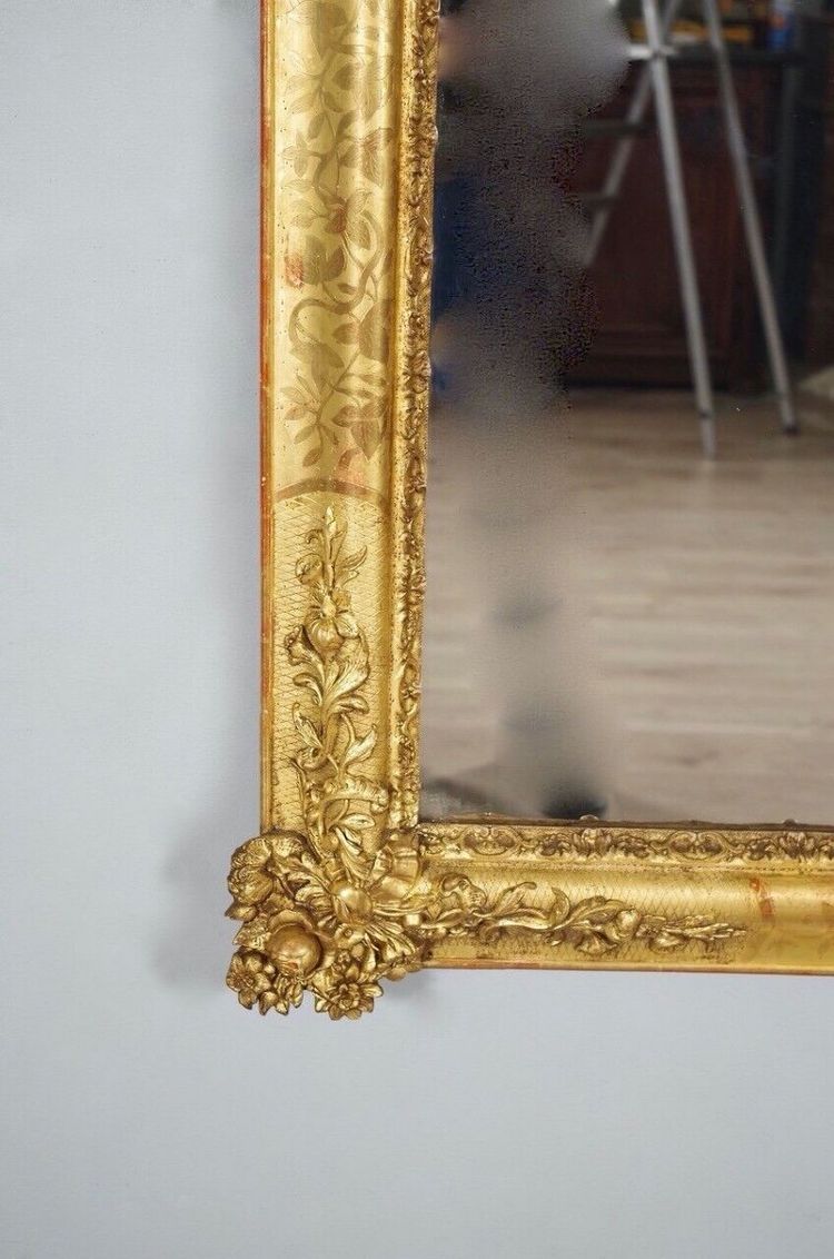 Miroir Napoléon III en bois doré, tain au mercure, vers 1860