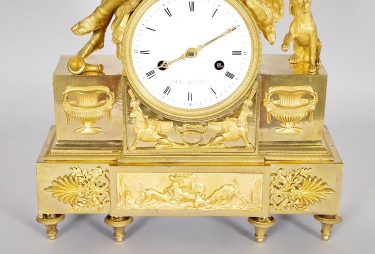 Directoire-style clock featuring Diana the Huntress in gilded bronze, signed Dubuc, circa 1795