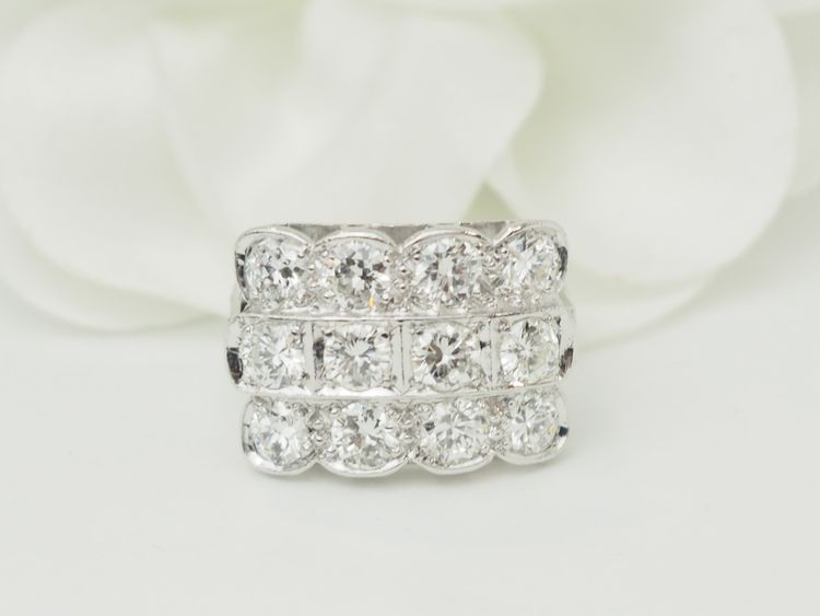 Anello Art Déco in platino con diamanti da 2 carati