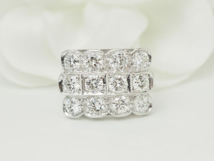 Anello Art Déco in platino con diamanti da 2 carati