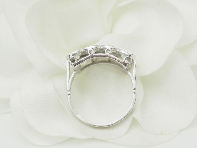 Anello Art Déco in platino con diamanti da 2 carati
