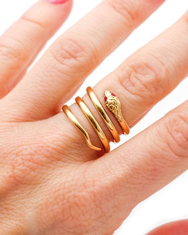 Vintage snake ring in 18 karat gold
