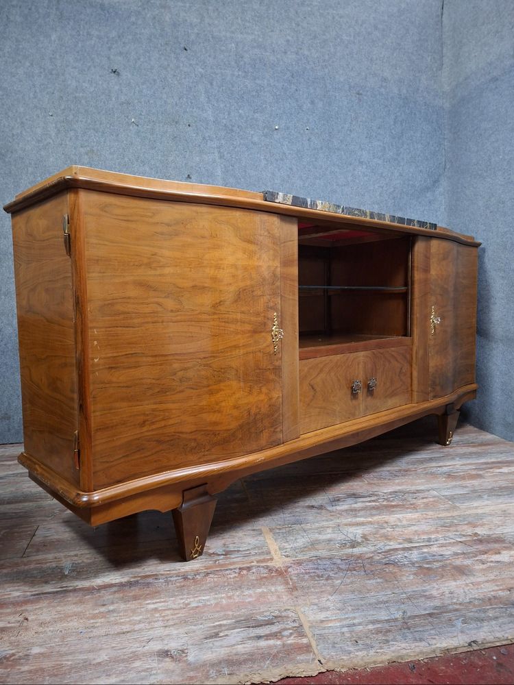 Credenza Art Déco in impiallacciatura di noce fiammato, opera francese degli anni '30.