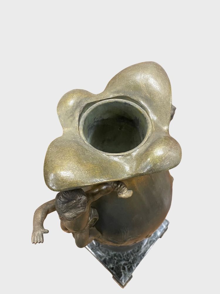 Pair of Napoleon III vases in patinated spelter and green marble, circa 1880
