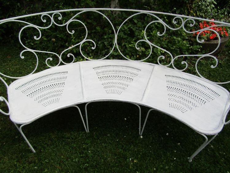 rounded garden bench