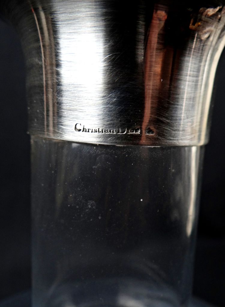 Decanter per vino vintage Christian Dior degli anni '70 in vetro e argento.