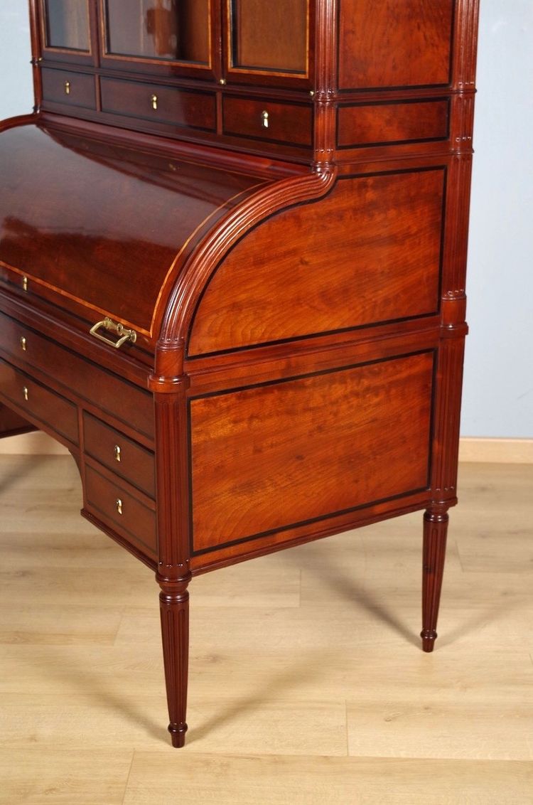 Schreibtisch mit Zylinderfuss im Stil Louis XVI nach Molitor, Ende des 18. Jahrhunderts