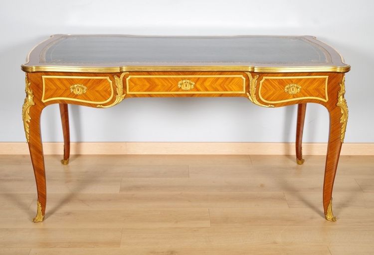 François Linke: Flacher Schreibtisch im Louis-XV-Stil aus Palisander und Rosenholz, um 1880