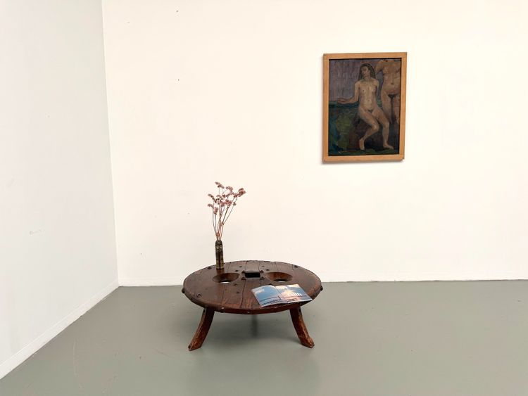 Circular Brutalist coffee table in solid wood – Brazilian Folk Art, 1950s