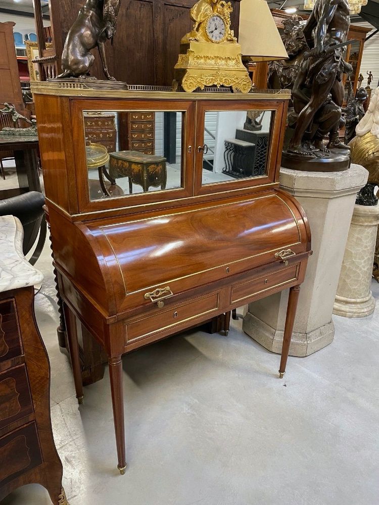 Louis XVI style mahogany cylinder desk – 18th century