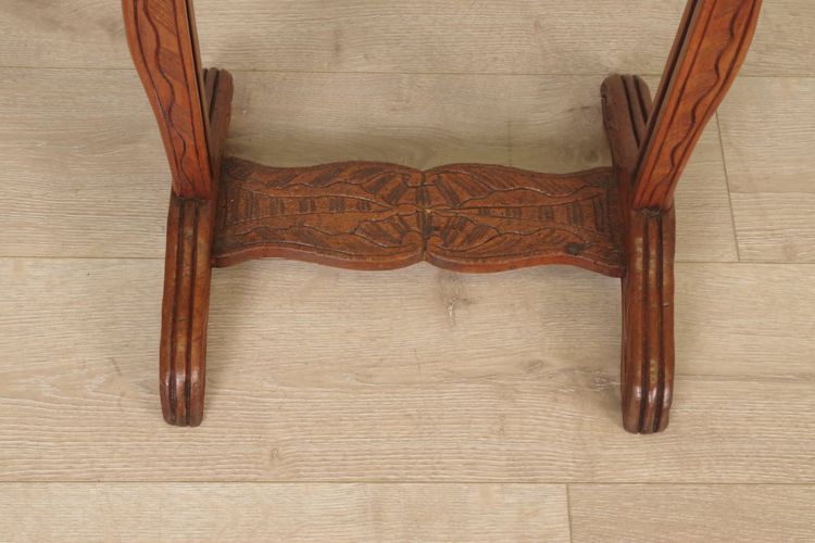 Louis XV style fire screen in cherry and carved beech – circa 1750