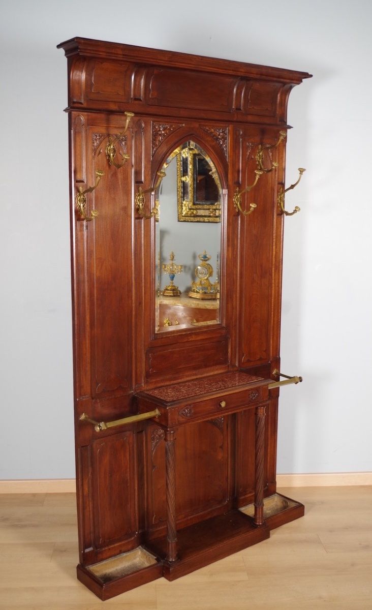 Gothic coat rack with mirror in carved walnut, circa 1900