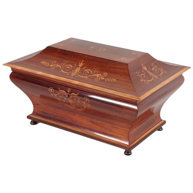 Coffre de mariage Charles X en palissandre marqueté – vers 1825