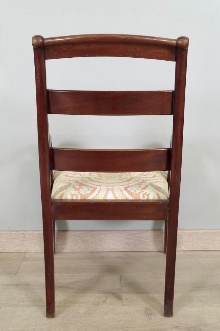 Fauteuil d'enfant Restauration en acajou avec repose-pieds – vers 1820
