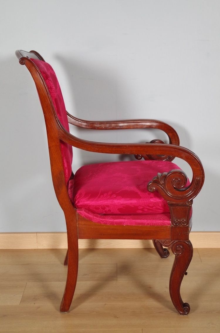 Pair of Louis-Philippe armchairs in carved mahogany, circa 1840
