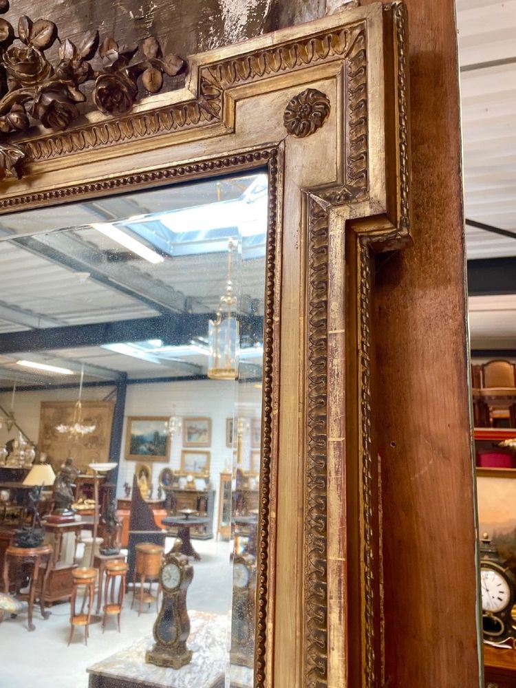 Important miroir Louis XVI en bois et stuc doré – vers 1880