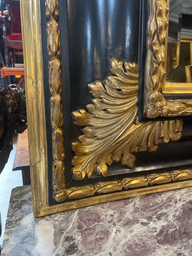Grand miroir Louis XIV en bois noirci et doré, vers 1880