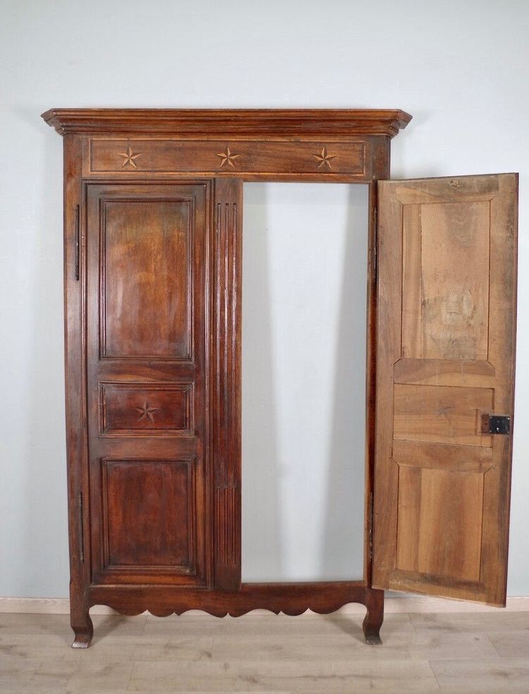 Transitional style cabinet front in marquetry walnut – 19th century