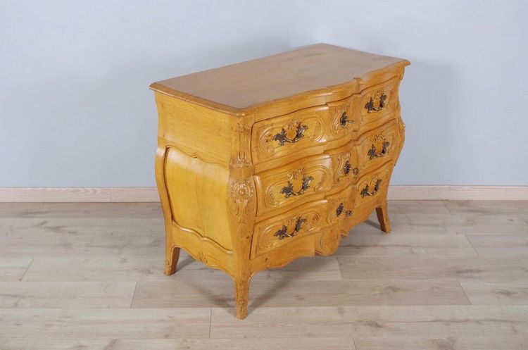 Kommode im Stil Louis XV aus heller Eiche mit geschwungener Front, um 1950
