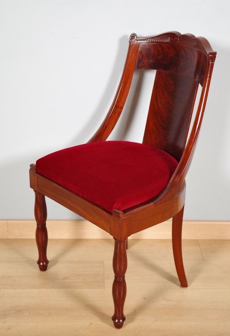 Pair of mahogany gondola chairs, Restoration period, circa 1820