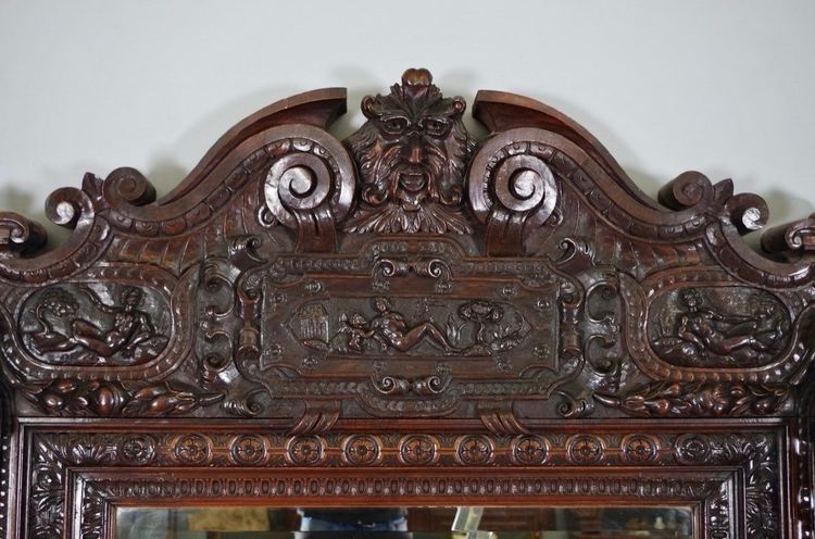 Important miroir Renaissance en noyer sculpté, vers 1880