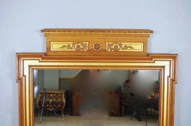 Important miroir Louis XIV en noyer et bois doré, vers 1900