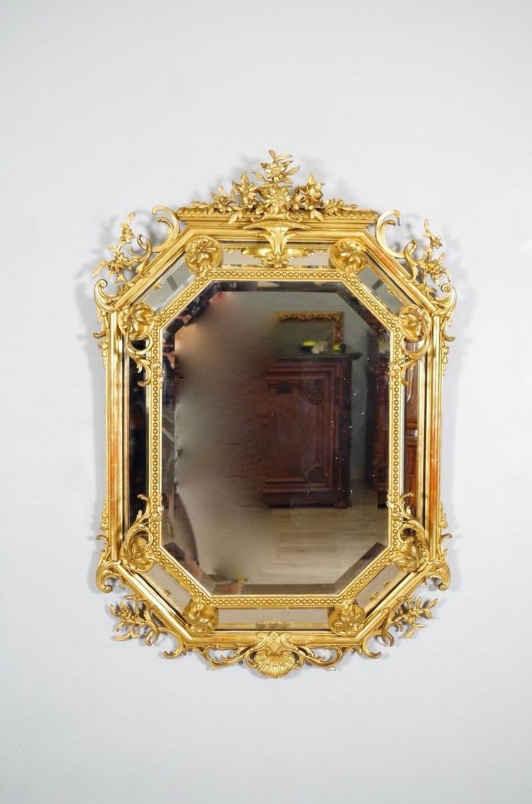 Miroir à parecloses Napoléon III en bois doré, vers 1880
