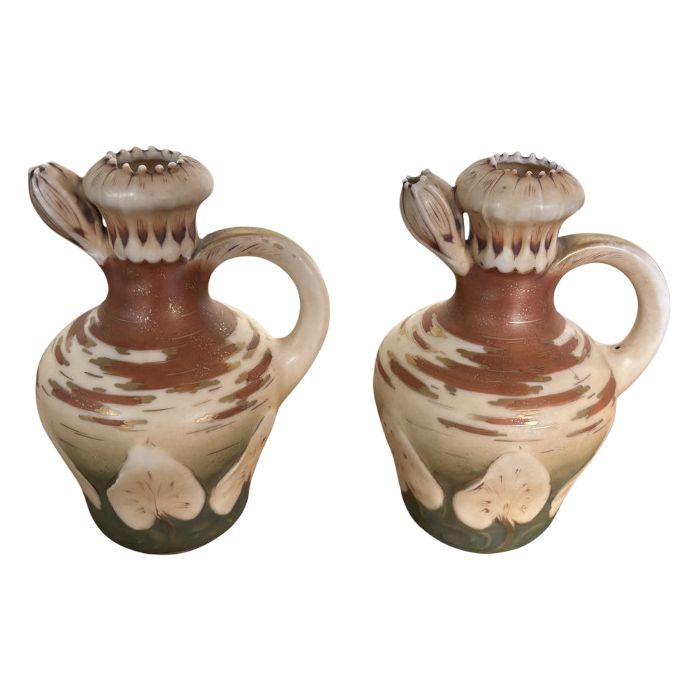 Paire de vases flacons Amphora Austria en porcelaine Art Nouveau, vers 1900
