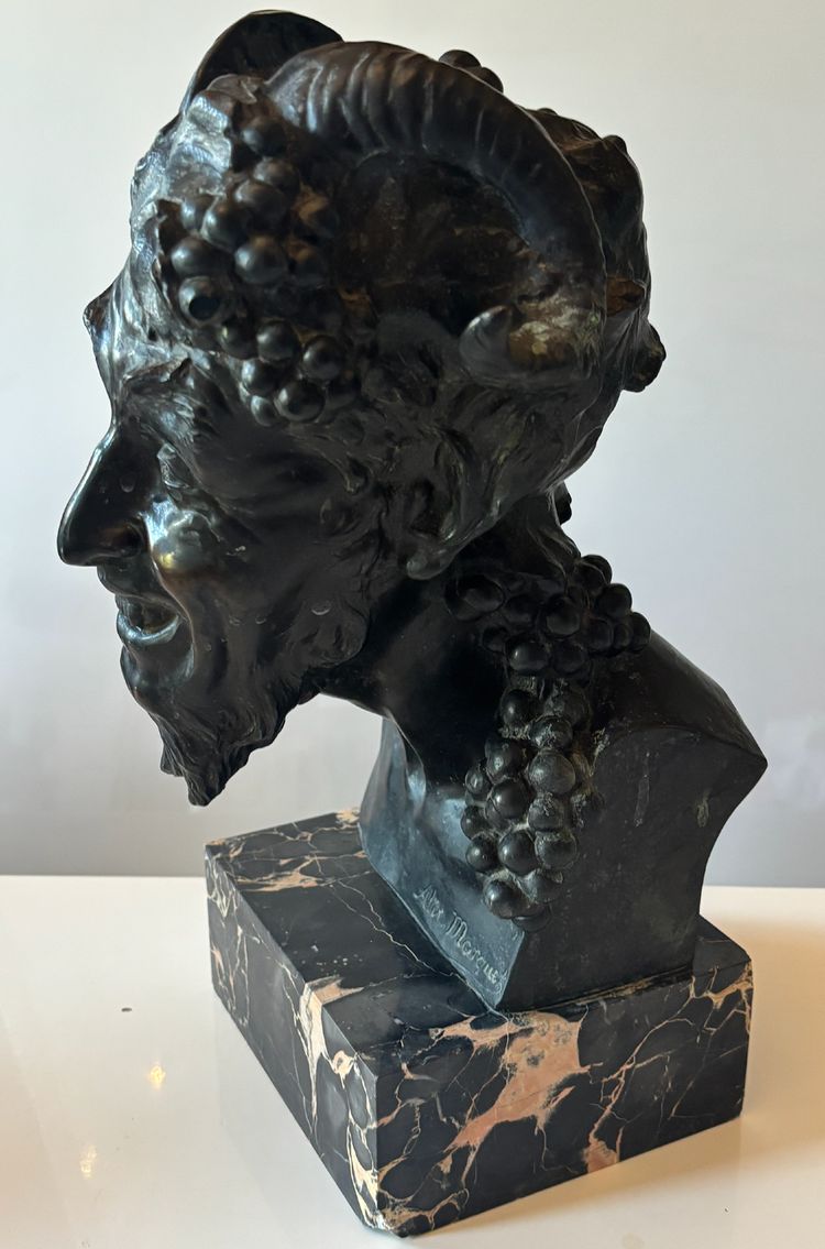 Alix MARQUET (1875-1939). Grande tête de faune en bronze. Signé. Hauteur : 38 cm