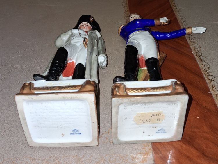 19th Century Germany: Pair of porcelain figurines "Napoleon and Marat"
