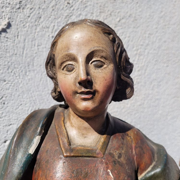 Pair of figures, Saints in polychrome carved wood, 17th century