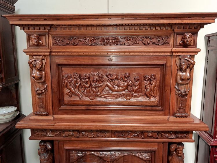 Important Renaissance-style drop-front secretary desk, 19th century