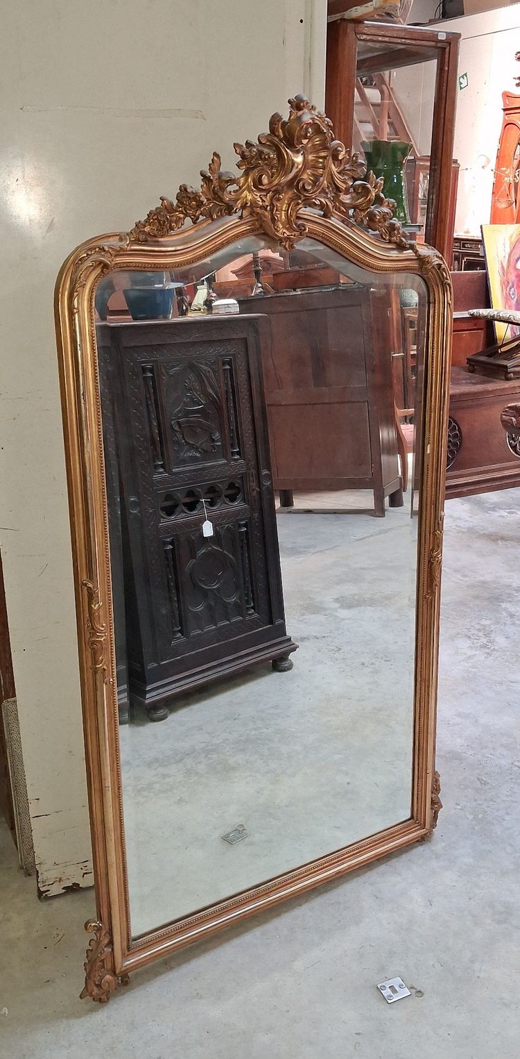 Grand miroir de cheminée de style Louis XV, XIXe siècle