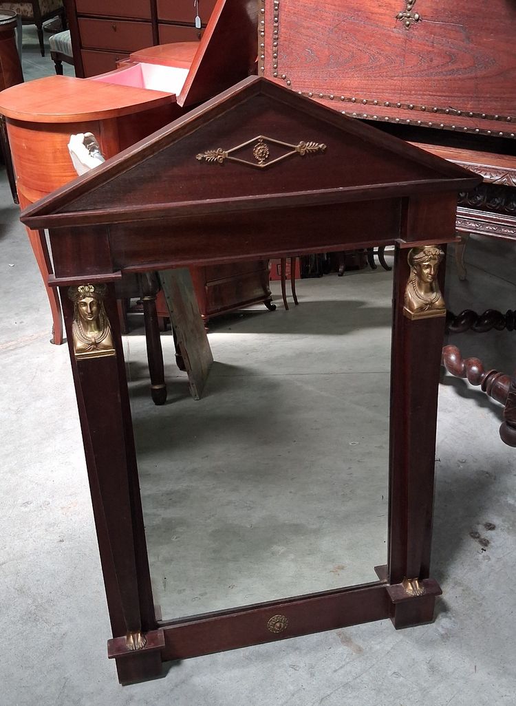 Miroir Empire à fronton triangulaire, XIXe siècle