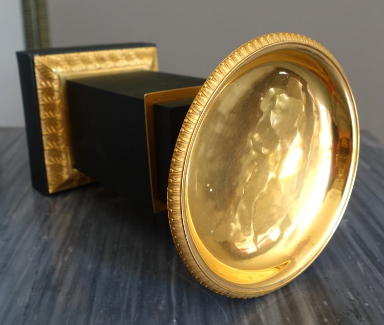 Pair of Empire-style cassolettes in patinated and gilt bronze - Restoration period
