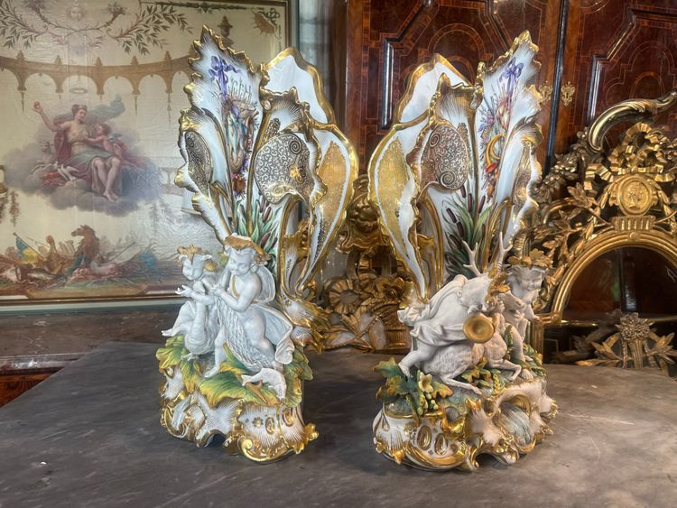PAAR PORZELLANVASEN AUS DEM ALTEN PARIS „JAGD UND ANGELN“, Jacob PETIT zugeschrieben