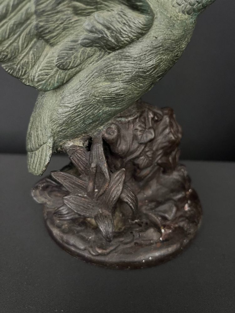 Coppia di sculture di uccelli in stile Art Déco
